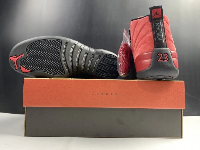 jordan ct8013- air “reverse DailyWear flu 12 1416 game” retro 0531